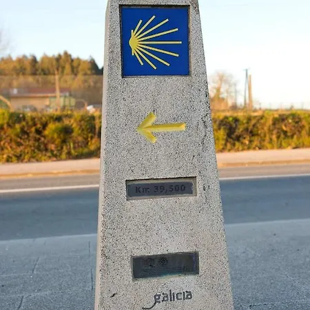 La Puerta De *