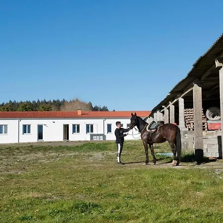 Guest house La Puerta De *